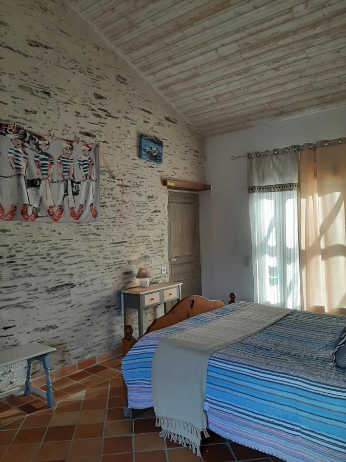 Chambres D'Hotes "Dinedort" L'Aiguillon-sur-Vie Exterior photo